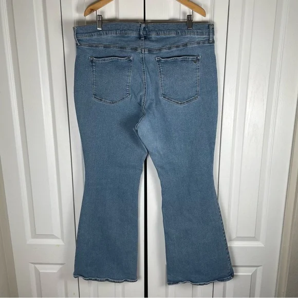 Jessica Simpson Charmed Flare Jeans Womens Plus Size 22W Blue Light Wash Stretch - Picture 6 of 14
